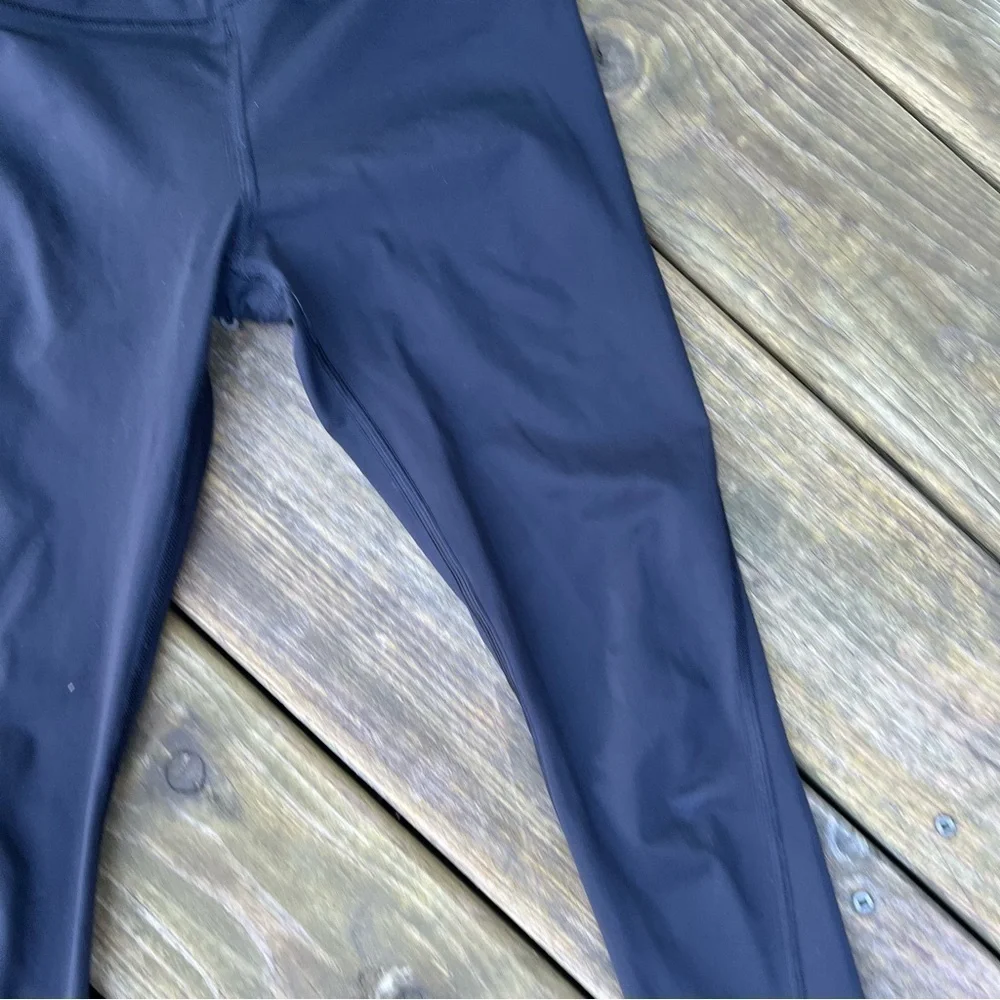 ** Athleta Challenge 7/8th Tight Leggings Black XS Raw Hem
